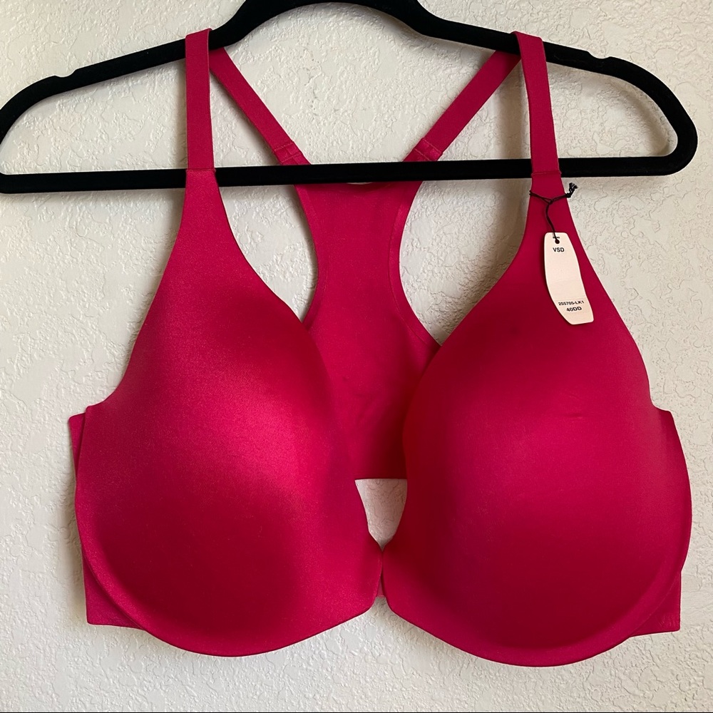 Victoria’s Secret Bra 40 DD lined Demi racerback front closure
